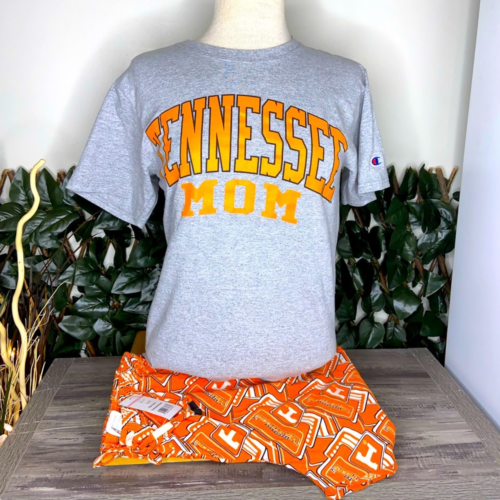 Tennessee  (Mom) Champion tee shirt